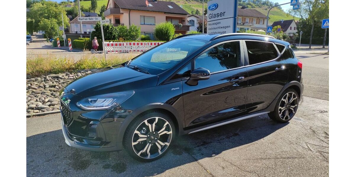 Ford Fiesta 9.000 km 18.990 &euro; Illingen - Schützingen 75428