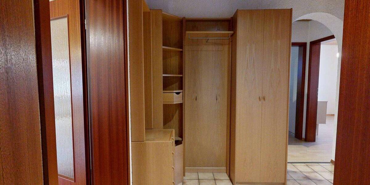 Etagenwohnung Karlsdorf-Neuthard Karlsdorf - 3 Zimmer, 81 m&sup2;, 210.000&euro; | Angebot:26807324