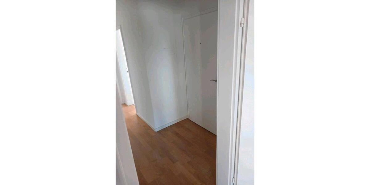 Etagenwohnung Pforzheim Nordstadt - 2 Zimmer, 74 m&sup2;, 700&euro; | Angebot:26059742