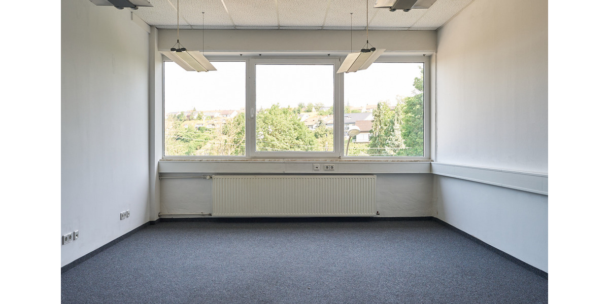 Schönes Büro renoviert mit flexibler Anmietung ab 2 EURm²!* zimmer