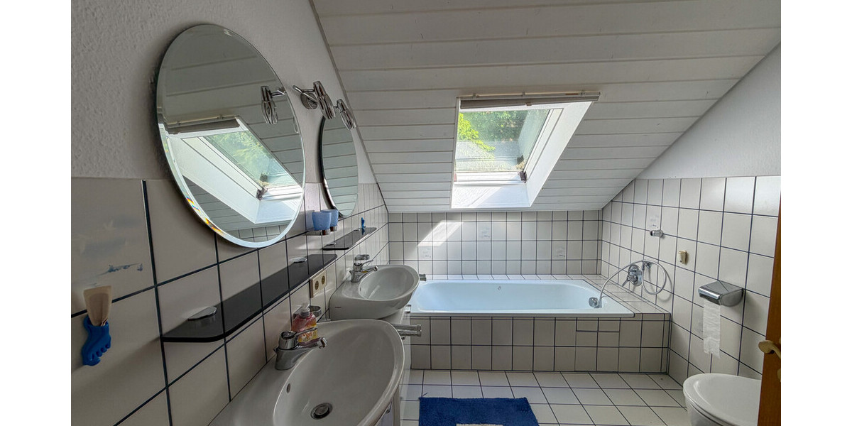 Stadt Villa mit riesigem Garten und Traum Aussicht - Zweifamilienhaus Bad Wildbad Wildbad | Angebot:27371116