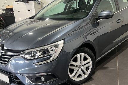 Renault Megane 95.000 km 11.995 &euro; Bretten 75015