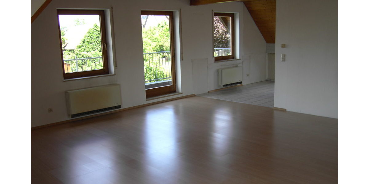71120 Grafenau : attraktive, charmante und sonnige 5 Zimmer-Maisonette DG-Wohnung mit vielen Möglich - 5- Grafenau | Angebot:27162082