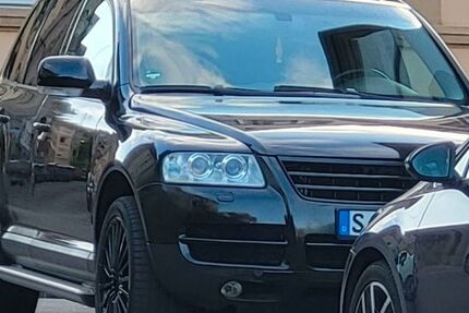 VW Touareg 270.000 km 4.999 € Stuttgart 70199