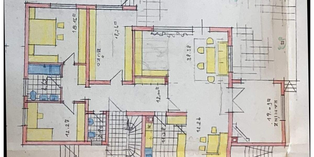 freistehendes gepflegtes 3-Familienhaus mit Doppelgarage 9 zimmer