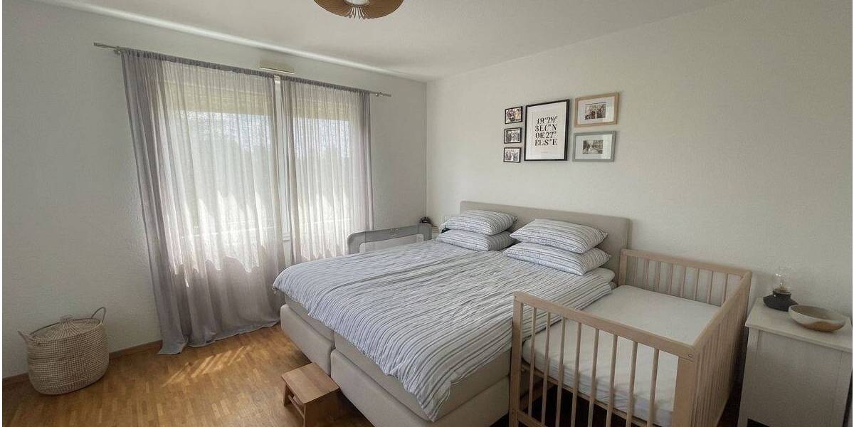 Etagenwohnung Karlsruhe / Neureut Neureut - 4 Zimmer, 144 m&sup2;, 1.720&euro; | Angebot:26916849