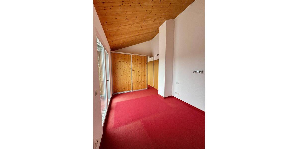 Einfamilienhaus Calw-Heumaden Heumaden - 4 Zimmer, 247 m&sup2;, 1.200.000&euro; | Angebot:26805712