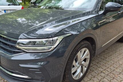 VW Tiguan 207.000 km 18.979 &euro; Karlsruhe 76189