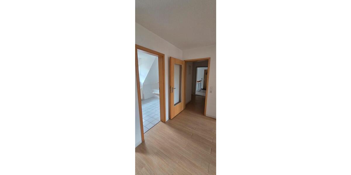 Dachgeschoßwohnung Sindelfingen - 1 Zimmer, 49 m&sup2;, 699&euro; | Angebot:26631987