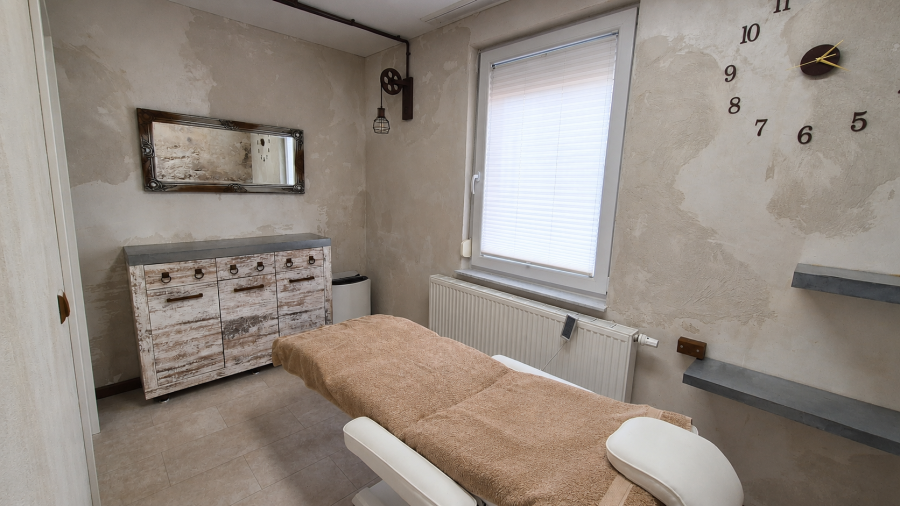 Provisionsfrei* A+ Altbau am Marktplatz: Mehrfamilienhaus (3 WE) mit Wärmepumpe — provisionsfrei - Mehrfamilienhaus, Wohnhaus Birkenfeld | Angebot:27113629