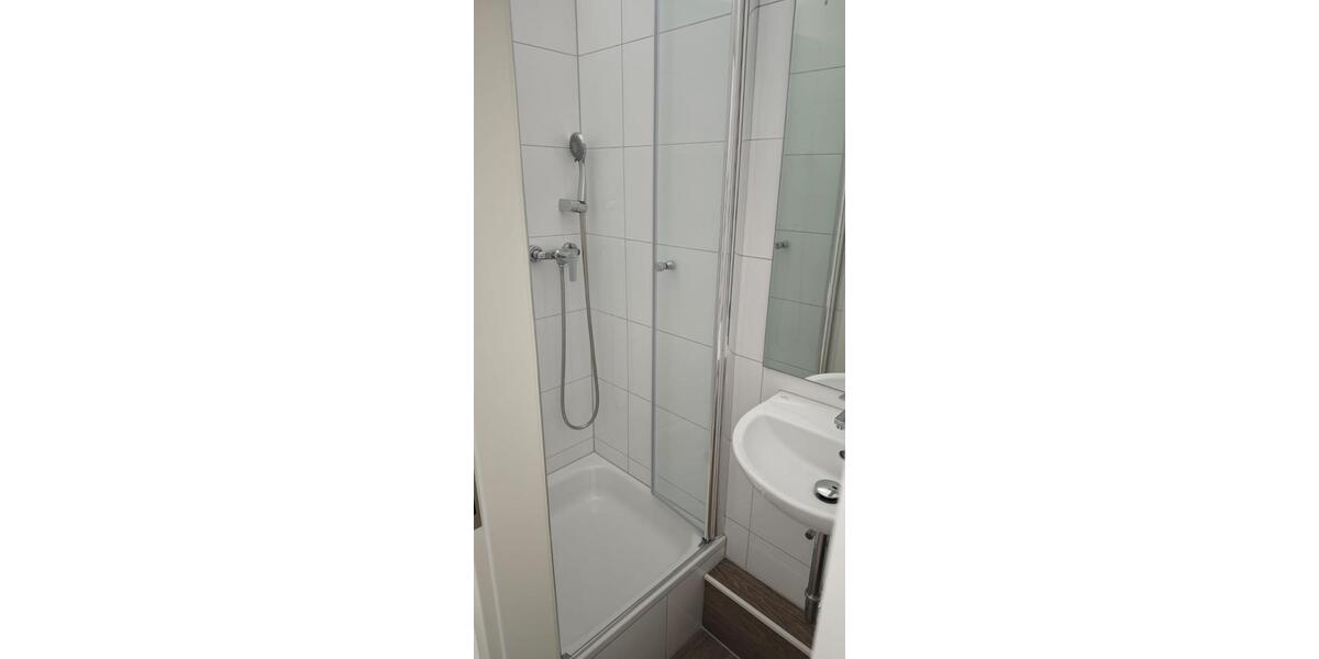 Etagenwohnung Karlsruhe Mühlburg - 1 Zimmer, 14 m&sup2;, 450&euro; | Angebot:26356176