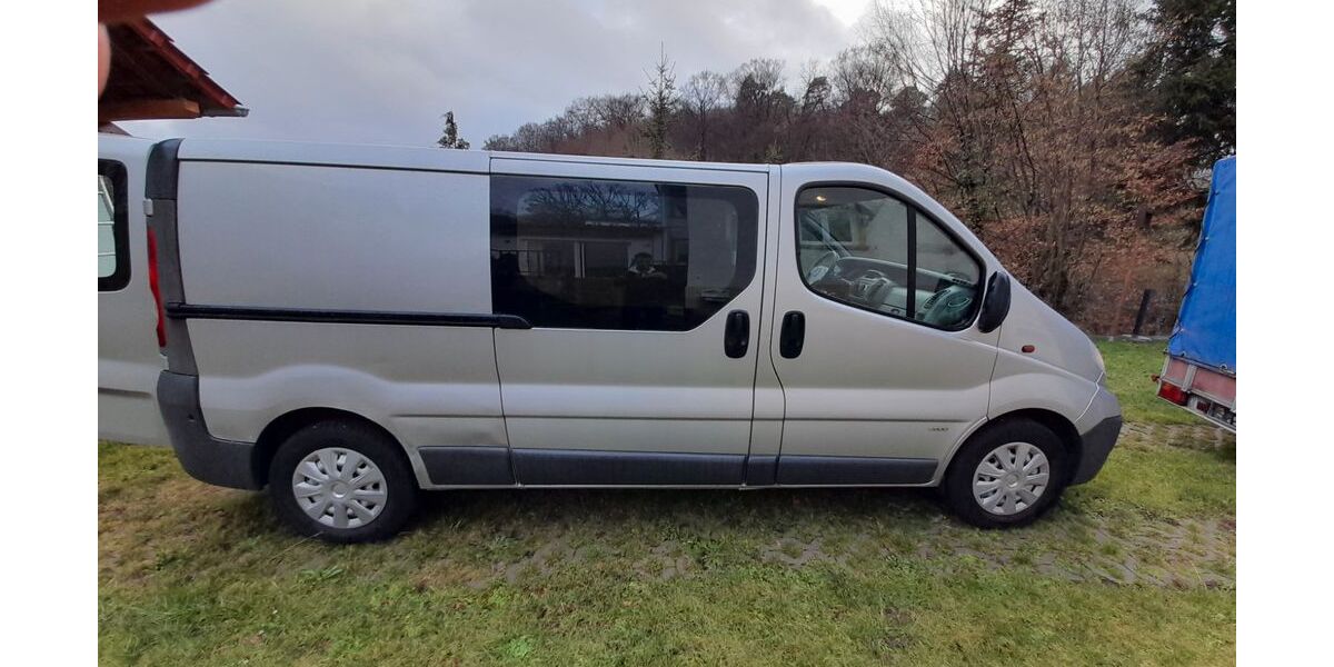Opel Vivaro 266.653 km 5.400 &euro; Pforzheim 75172