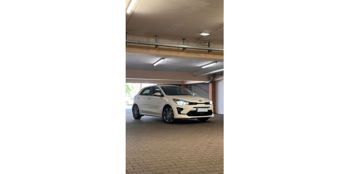 Kia Rio 63.800 km 13.800 &euro; Pforzheim 75173