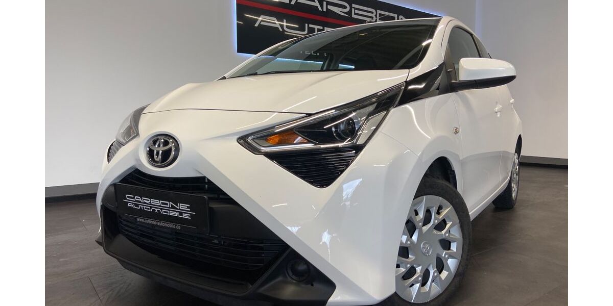 Toyota Aygo (X) 45.990 km 10.900 &euro; Bretten 75015