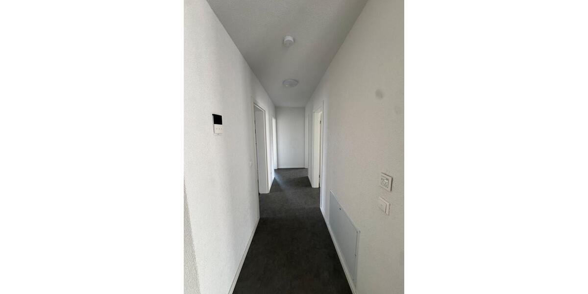 Erdgeschoßwohnung Sulzfeld - 4 Zimmer, 110 m&sup2;, 1.290&euro; | Angebot:24514652