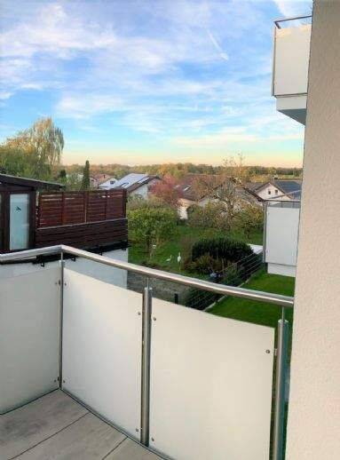 Etagenwohnung Pforzheim Hohenwart - 3 Zimmer, 81 m&sup2;, 1.040&euro; | Angebot:26918063
