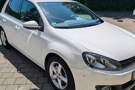 VW Golf 127.000 km 4.800 &euro; Leonberg 71229