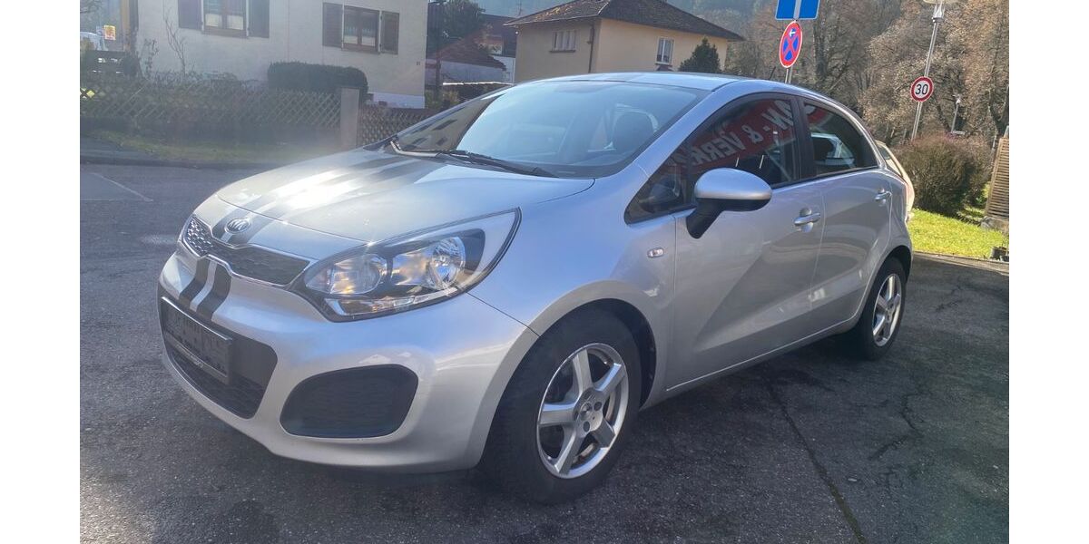 Kia Rio 69.000 km 6.999 &euro; Calw 75365