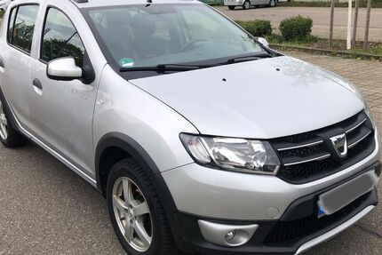 Dacia Sandero 110.000 km 4.999 € Stuttgart 70435