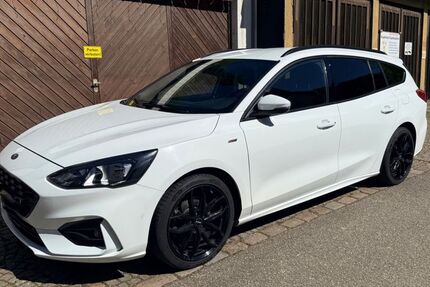 Ford Focus 80.500 km 9.900 &euro; Neuenbürg 75305