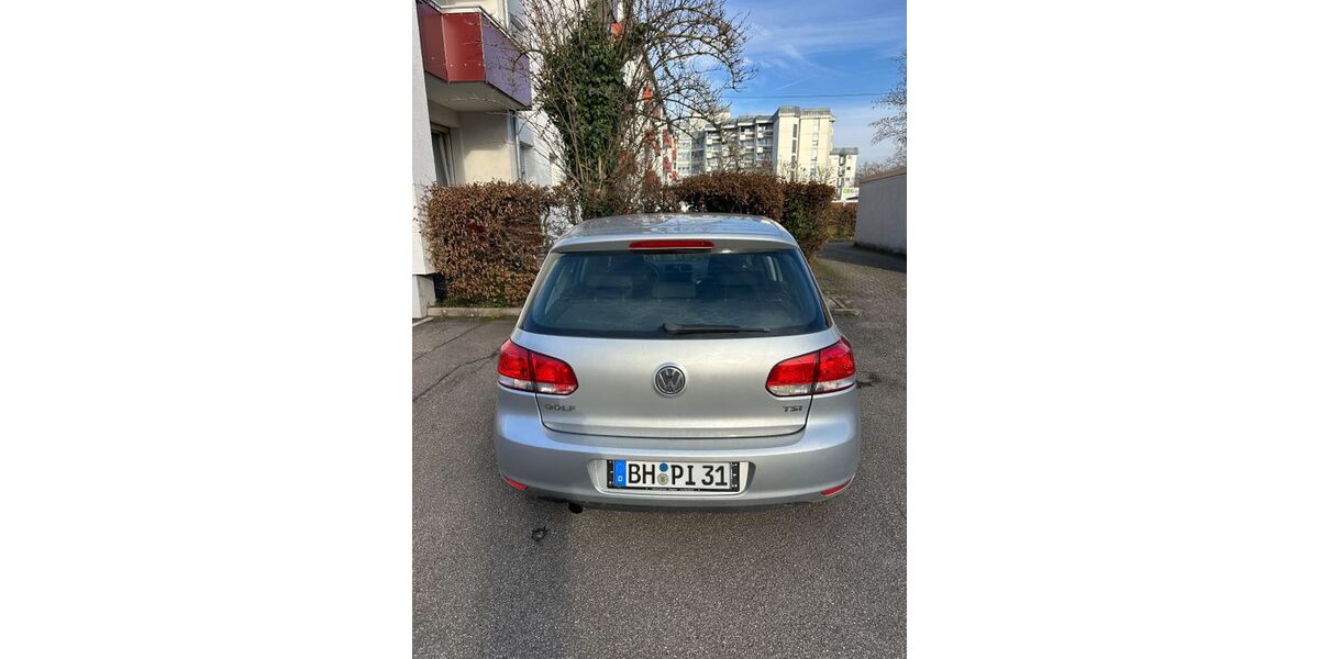VW Golf 215.000 km 2.700 &euro; Gaggenau 76571