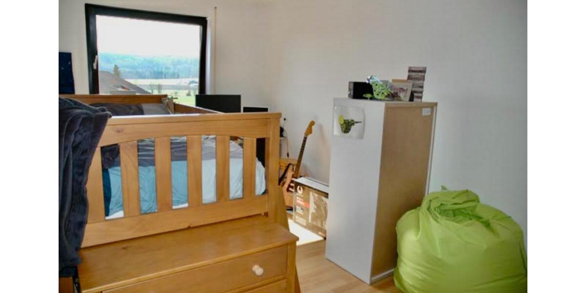 Reihenhaus Leonberg - 6 Zimmer, 205 m&sup2;, 1.850&euro; | Angebot:24248136