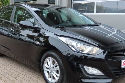 Hyundai i30 160.000 km 5.590 € Stuttgart 70329