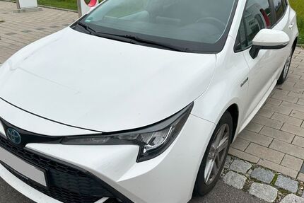 Toyota Corolla 63.000 km 17.800 € Stuttgart 70378