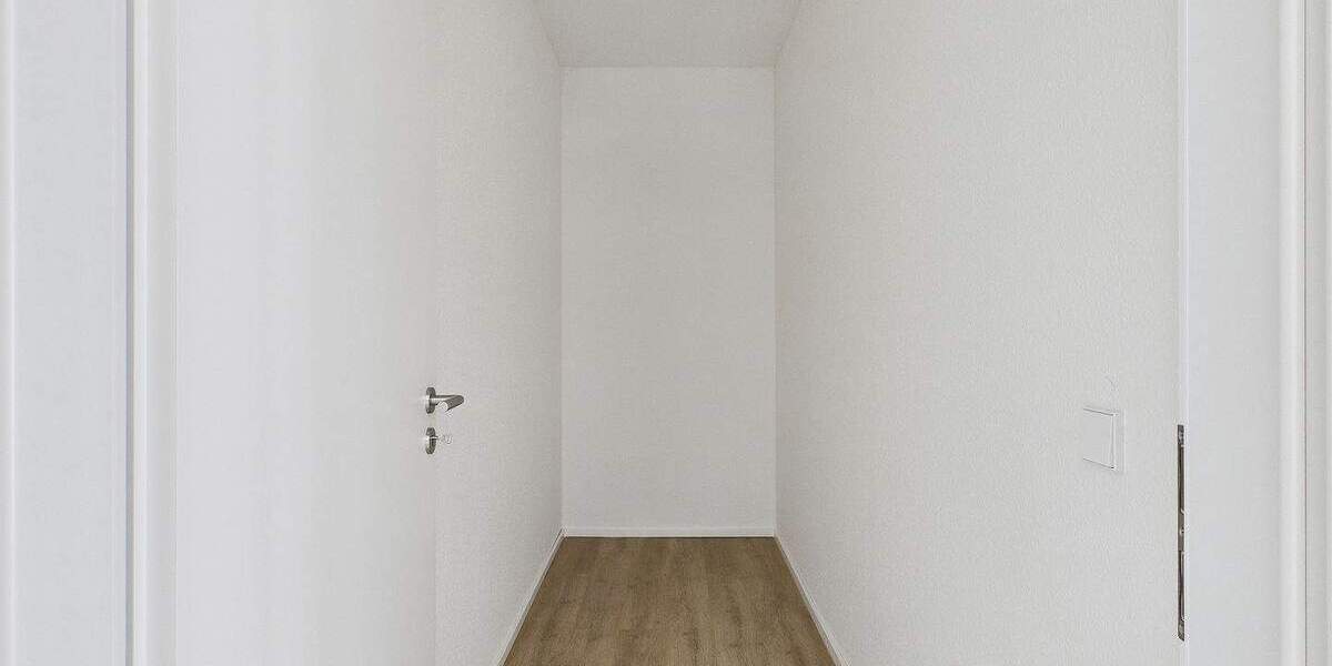 Etagenwohnung Sindelfingen Ost - 2 Zimmer, 71 m&sup2;, 1.320&euro; | Angebot:25680032