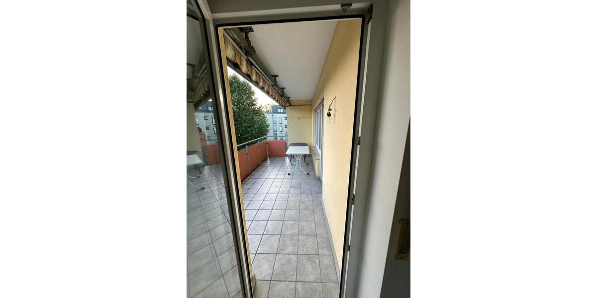 Etagenwohnung Sindelfingen - 3 Zimmer, 76 m&sup2;, 1.050&euro; | Angebot:26446598