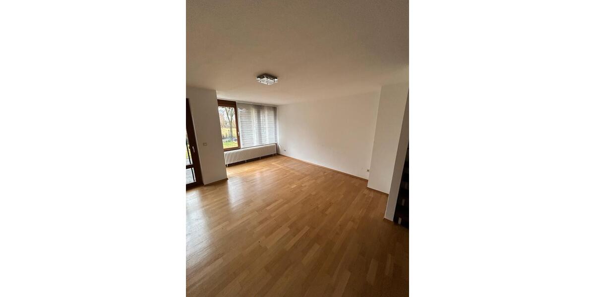 Reihenhaus Ditzingen - 5.5 Zimmer, 120 m&sup2;, 1.800&euro; | Angebot:25646253