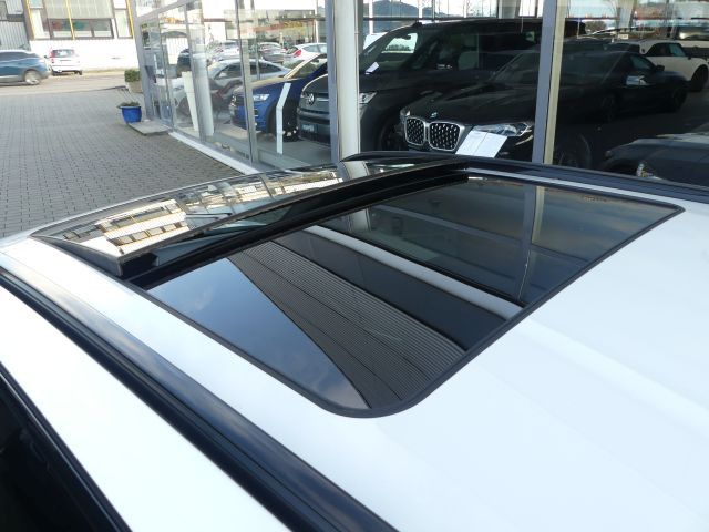 BMW 330 17.680 km 44.900 € Vaihingen / Enz 71665