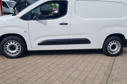 Peugeot Partner 136.000 km 10.900 &euro; Oberderdingen Flehingen 75038