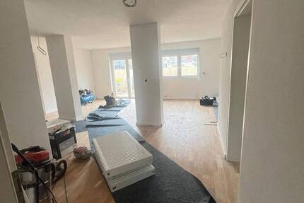 Kernsanierte Wohnung in Rotenfels: nur für Singles oder ein Paar 3 zimmer