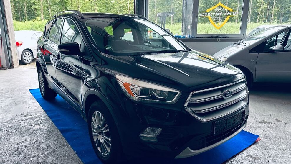 Ford Kuga 235.000 km 8.450 € Bruchsal OT Untergrombach 76646