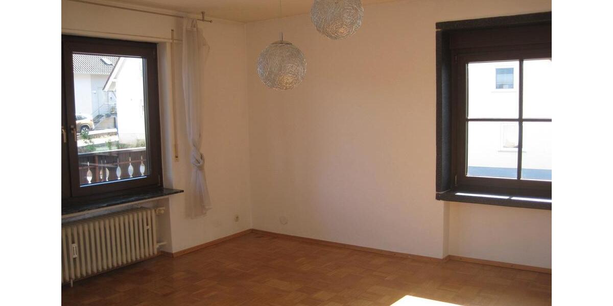 Etagenwohnung Kraichtal - 4.5 Zimmer, 140 m&sup2;, 950&euro; | Angebot:26221296