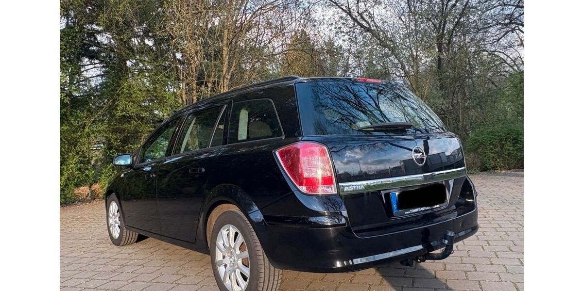Opel Astra 129.000 km 3.900 &euro; Calw 75365