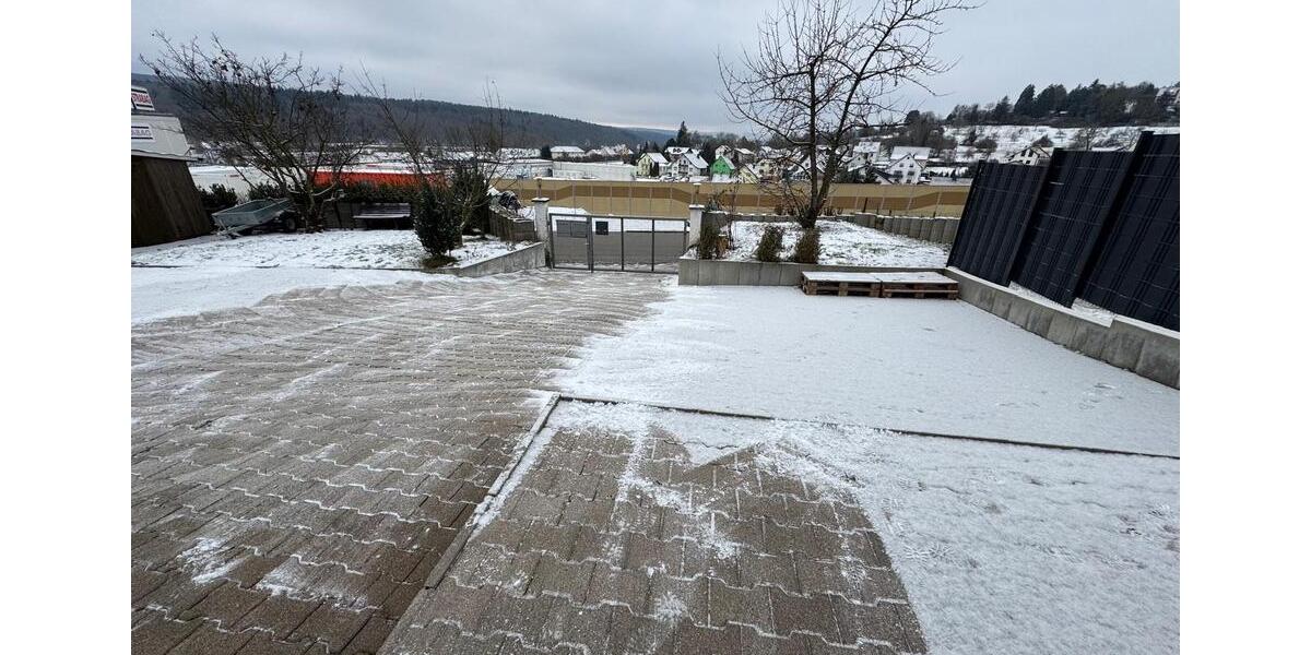 3-Zimmer-EG-Wohnung mit Hof in Niefern zimmer