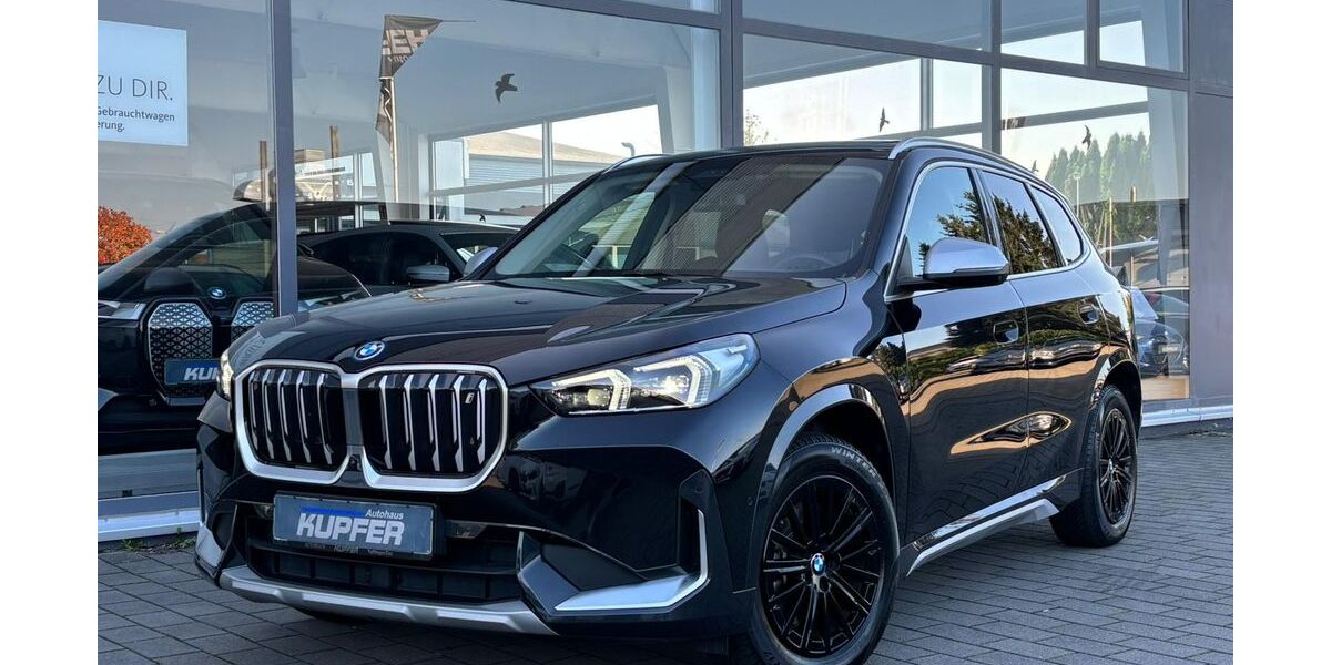 BMW iX1 24.585 km 40.900 € Vaihingen / Enz 71665