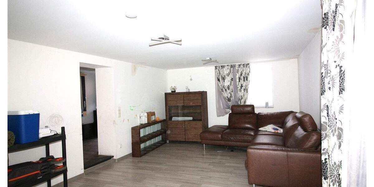 Doppelhaushälfte Mühlacker Mühlhausen - 7 Zimmer, 180 m&sup2;, 245.000&euro; | Angebot:25740380