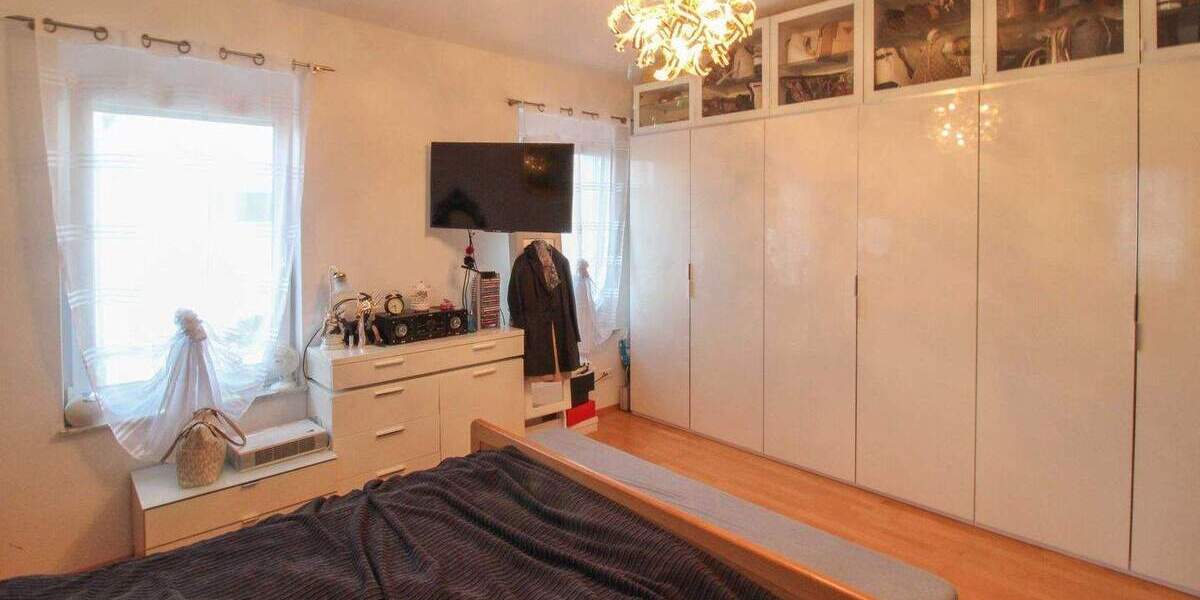 Großzügiges Familienparadies: Ihr Traumhaus wartet in Pforzheim-Eutingen 6 zimmer