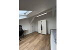 Etagenwohnung Karlsruhe Oststadt - 3 Zimmer, 15 m&sup2;, 450&euro; | Angebot:26791677