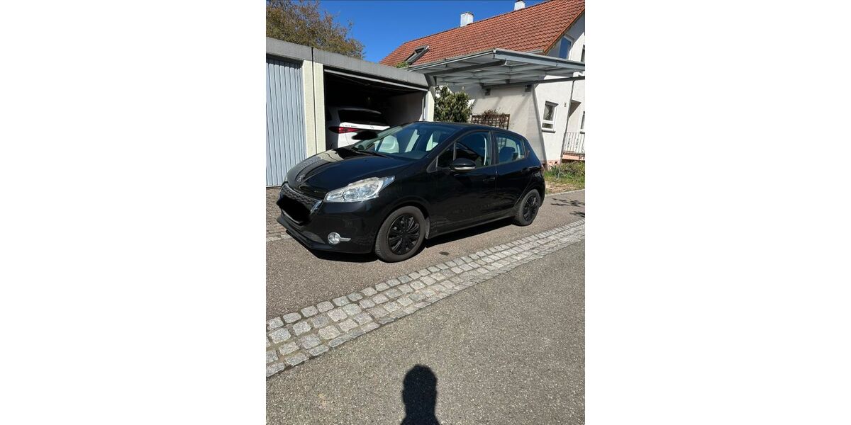 Peugeot 208 142.000 km 3.300 &euro; Weil der Stadt 71263