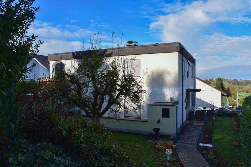 Haus zum Kaufen in Bruchsal 549.000 € 209.15 m²
