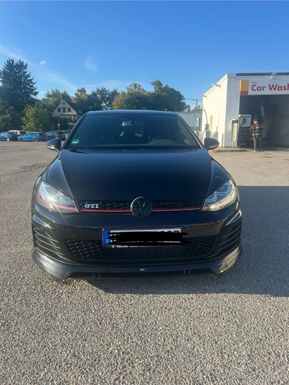 VW Golf 122.887 km 14.999 € Bruchsal 76646