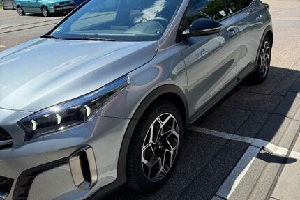 Kia XCeed 28.500 km 25.900 € Stuttgart 70372