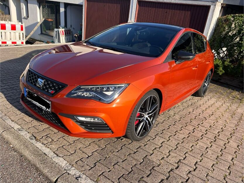 Seat Leon 92.600 km 22.990 € Weissach 71287