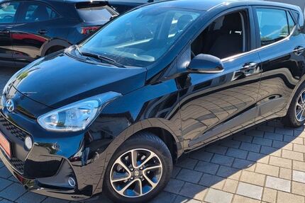 Hyundai i10 21.950 km 9.990 &euro; Remchingen 75196