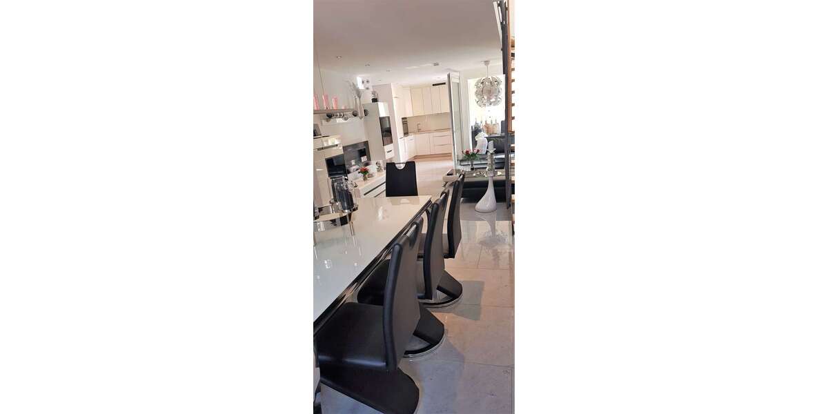 Etagenwohnung Ettlingen - 4.5 Zimmer, 149 m&sup2;, 1.800&euro; | Angebot:26874623