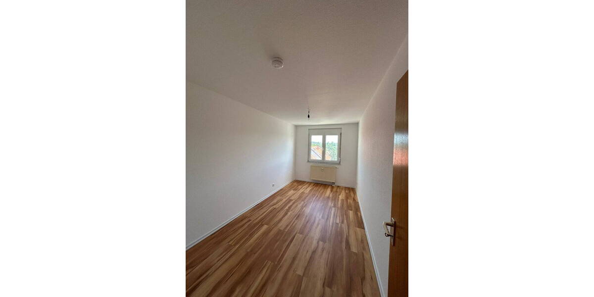 Etagenwohnung Bretten - 3 Zimmer, 80 m&sup2;, 970&euro; | Angebot:26770451